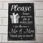 New Mr & Mrs Wedding Present Table Chalkboard Hanging Plaque 