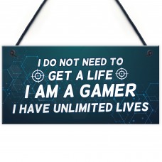 IM A GAMER Sign Funny Gamer Gift Hanging Plaque For Bedroom
