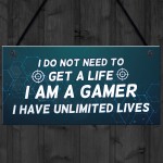 IM A GAMER Sign Funny Gamer Gift Hanging Plaque For Bedroom