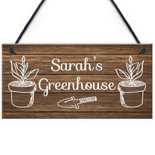 Novelty Greenhouse Sign Rustic Garden Summerhouse Sign Friend 